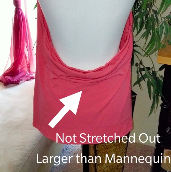 🌞🧡 PERFECT SUMMER CORAL HALTER, SIZE XL - Picture 2 of 4